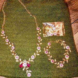 Elegant Gold and Pink Floral Fashion Jewelry Set Necklace, Bracelet & Earrings